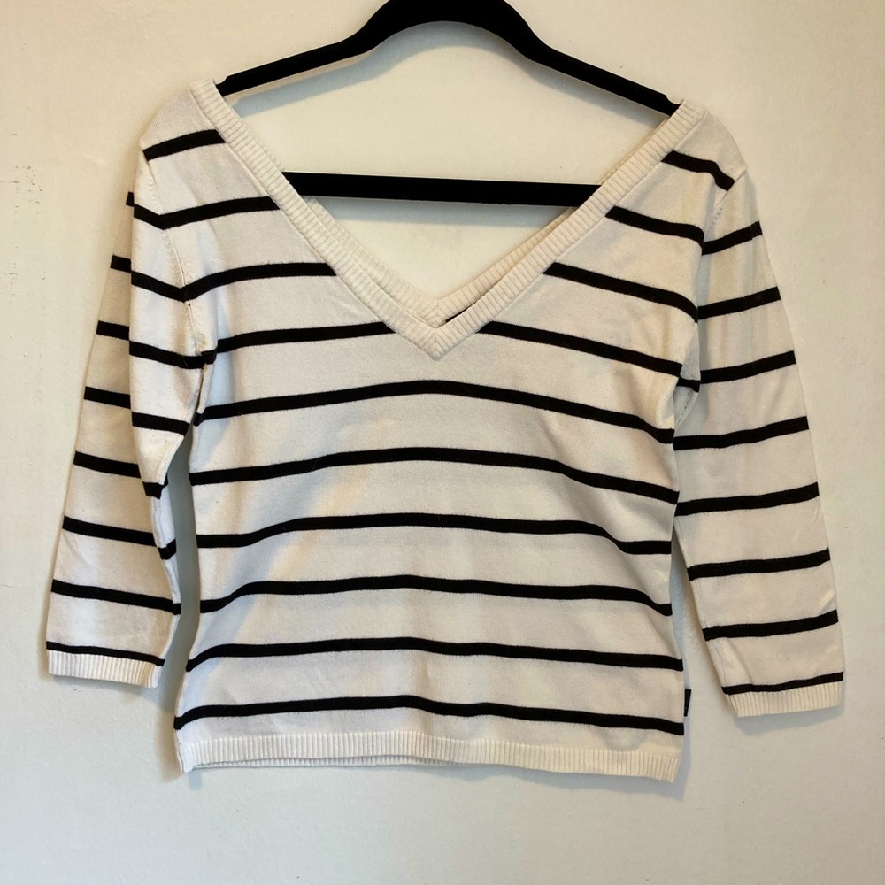 Knitted Striped Cropped Top - Perfect for Spring!